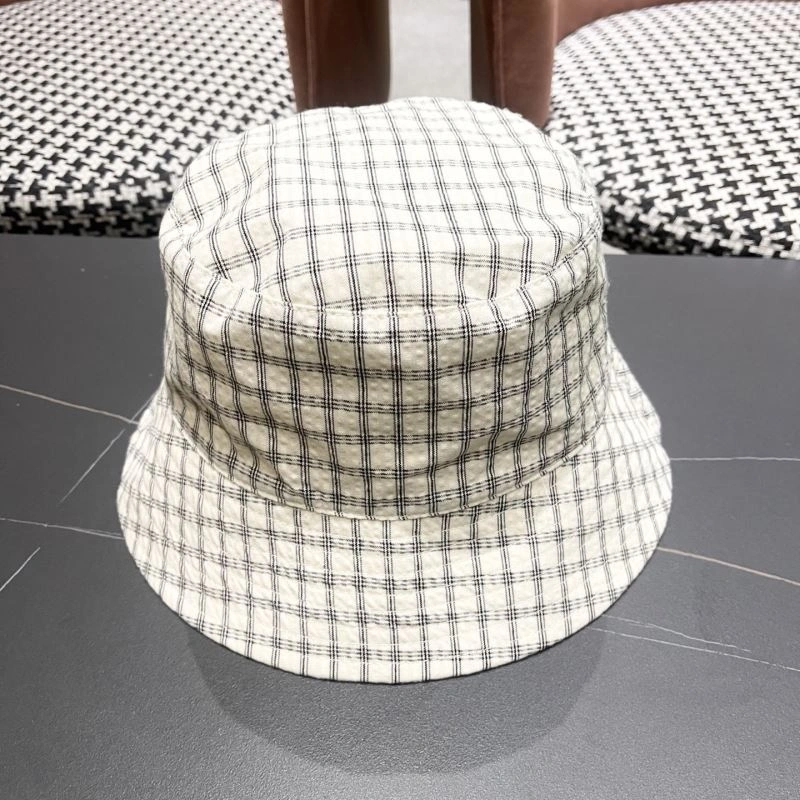 Versatile Burberry Caps 260508