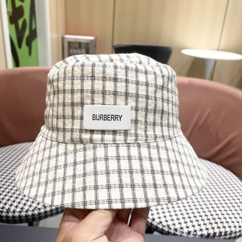 Versatile Burberry Caps 260508