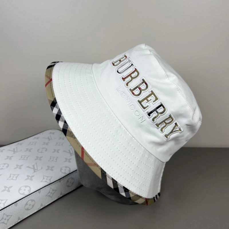 Burberry Caps Elegant 260497