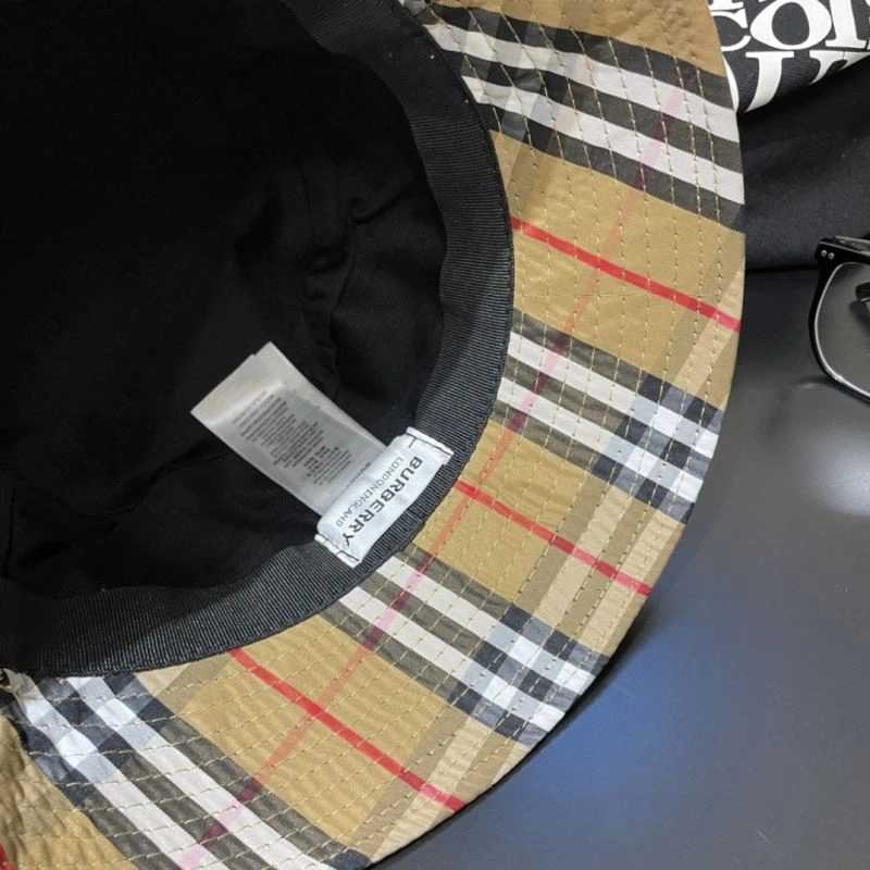 Burberry Caps Functional 260499