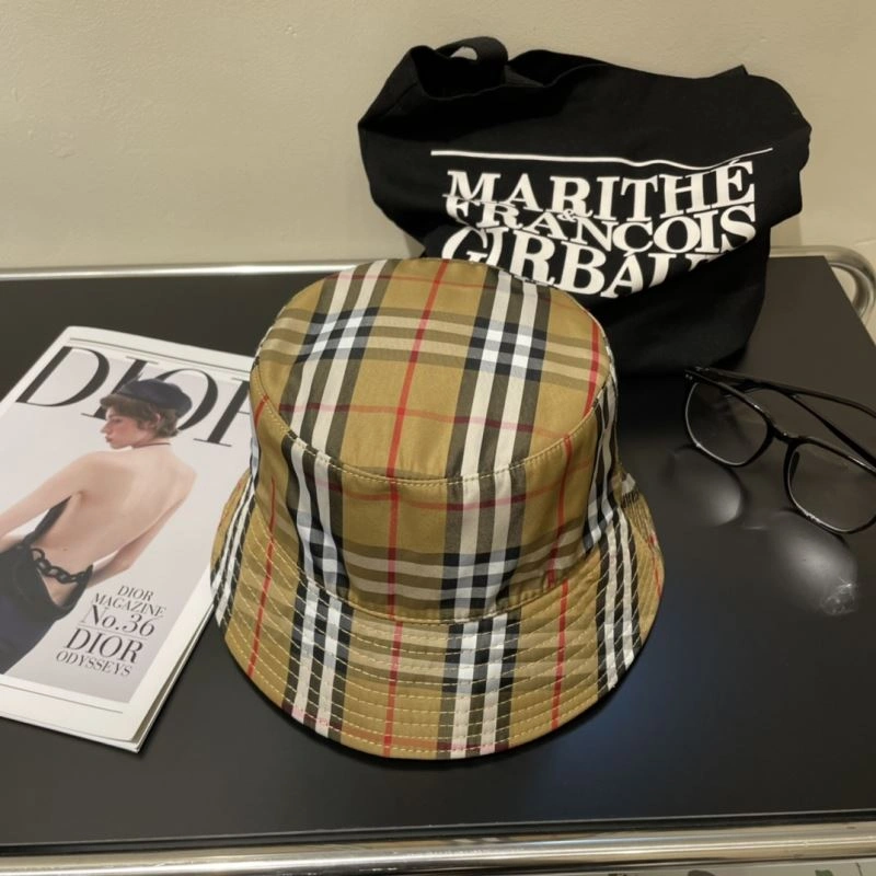 Burberry Caps Functional 260499