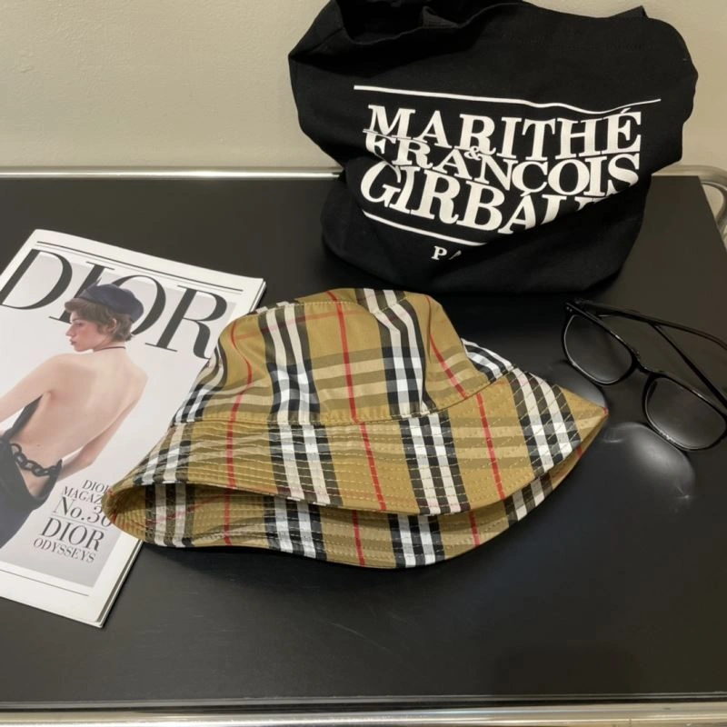 Burberry Caps Functional 260499