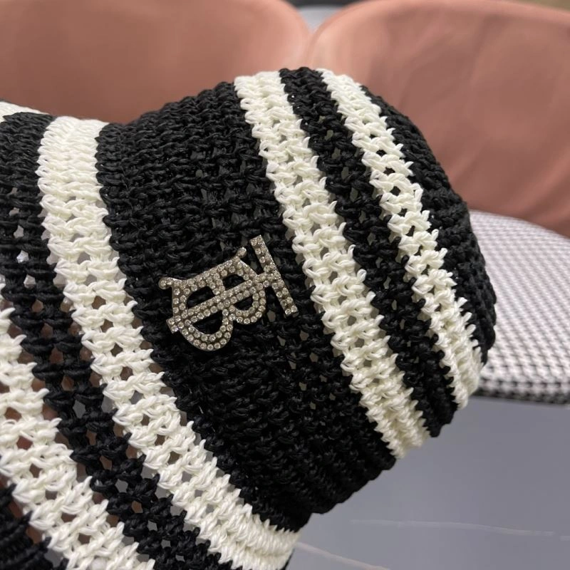 Lightweight Burberry Caps 260491