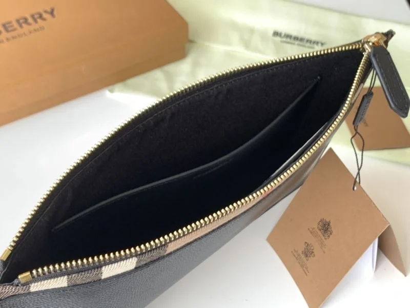 Cozy Burberry Clutch Bags 38127