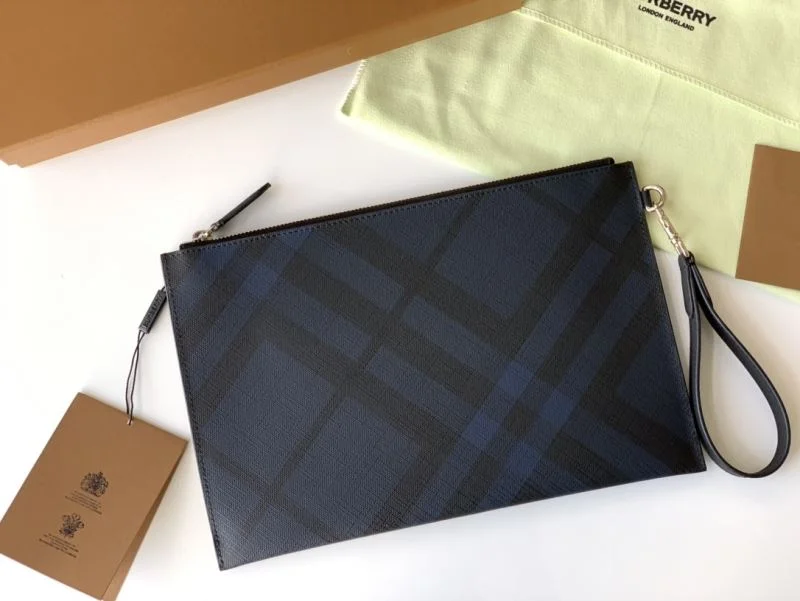 Burberry Clutch Bags Comfortable 38126