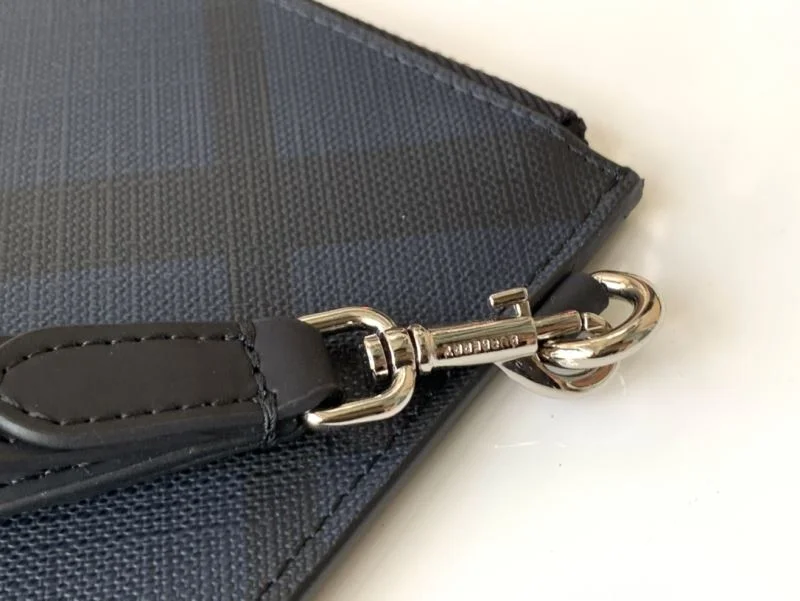 Burberry Clutch Bags Comfortable 38126