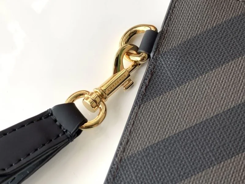 ModernLook Burberry Clutch Bags 38124