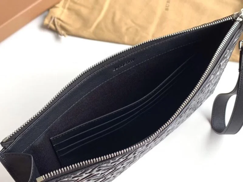 Stretchable Burberry Clutch Bags 38123