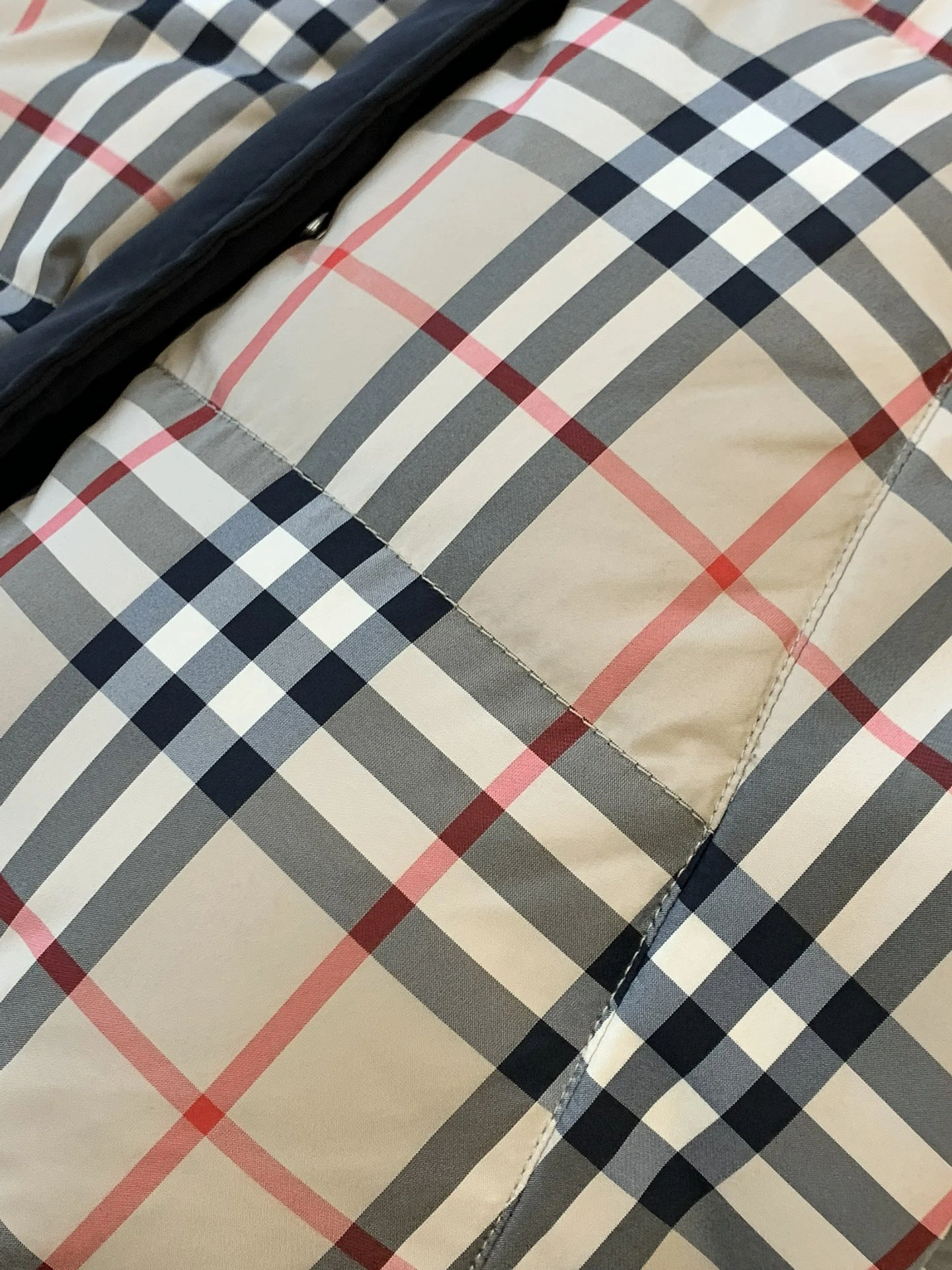 Casual Burberry Down Jackets 106249
