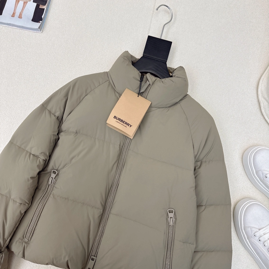 Sleek Burberry Down Jackets 106170