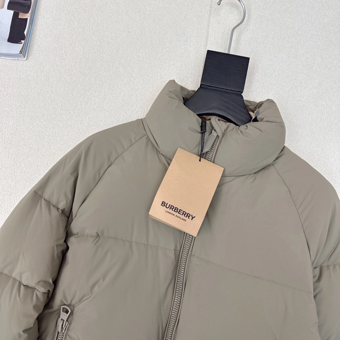 Sleek Burberry Down Jackets 106170