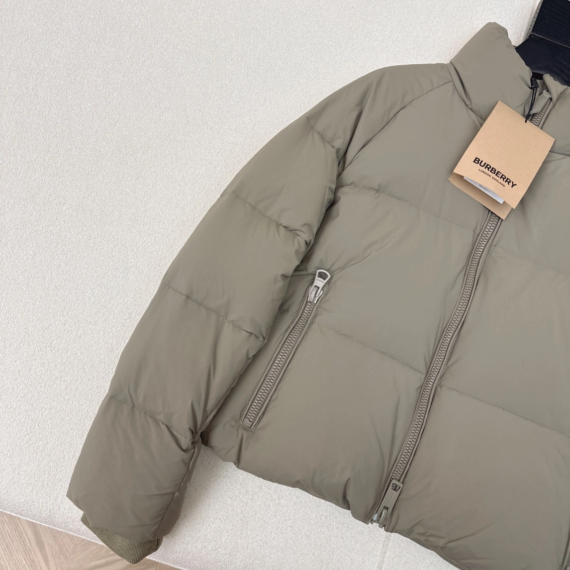 Sleek Burberry Down Jackets 106170