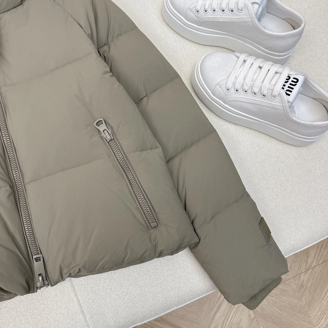 Sleek Burberry Down Jackets 106170