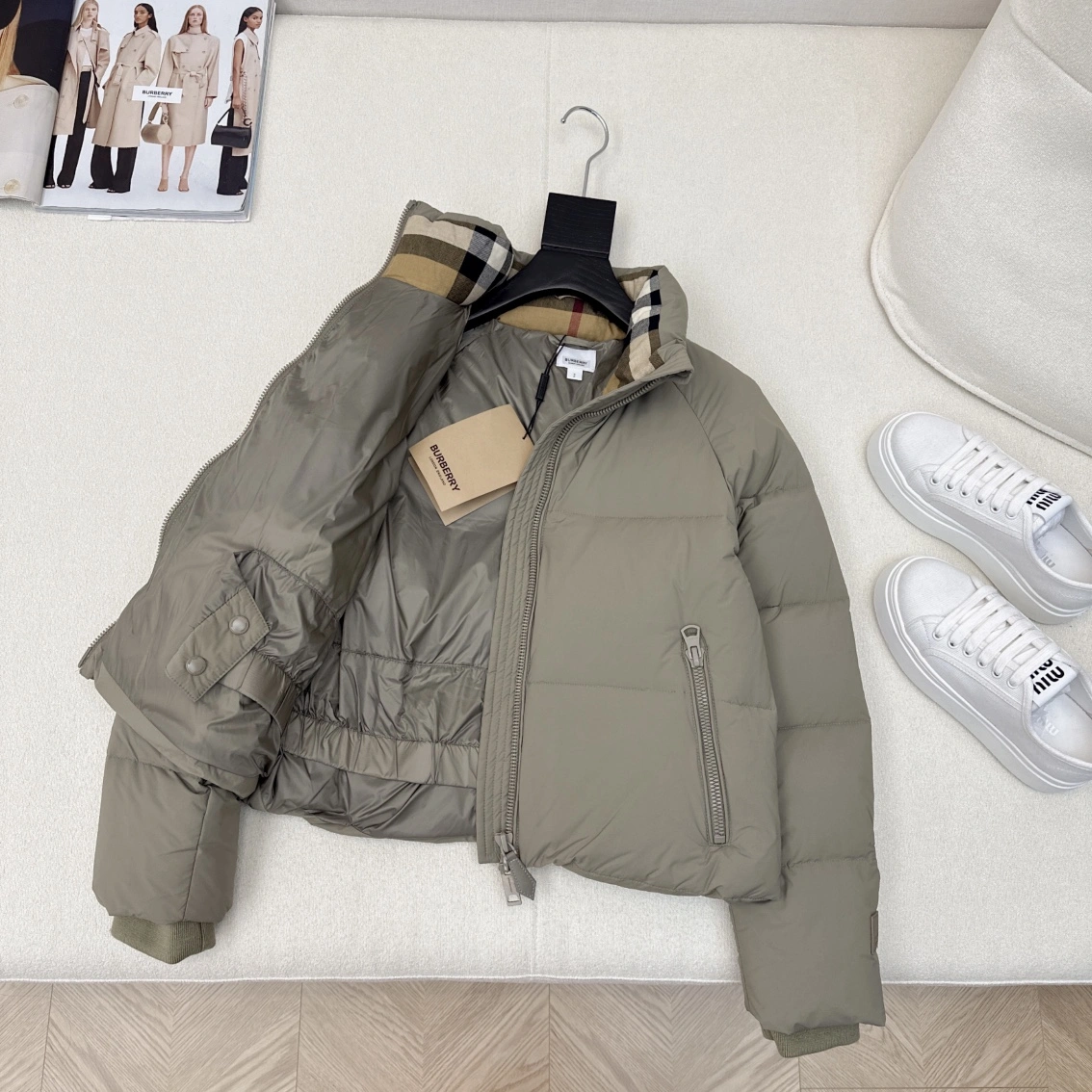 Sleek Burberry Down Jackets 106170