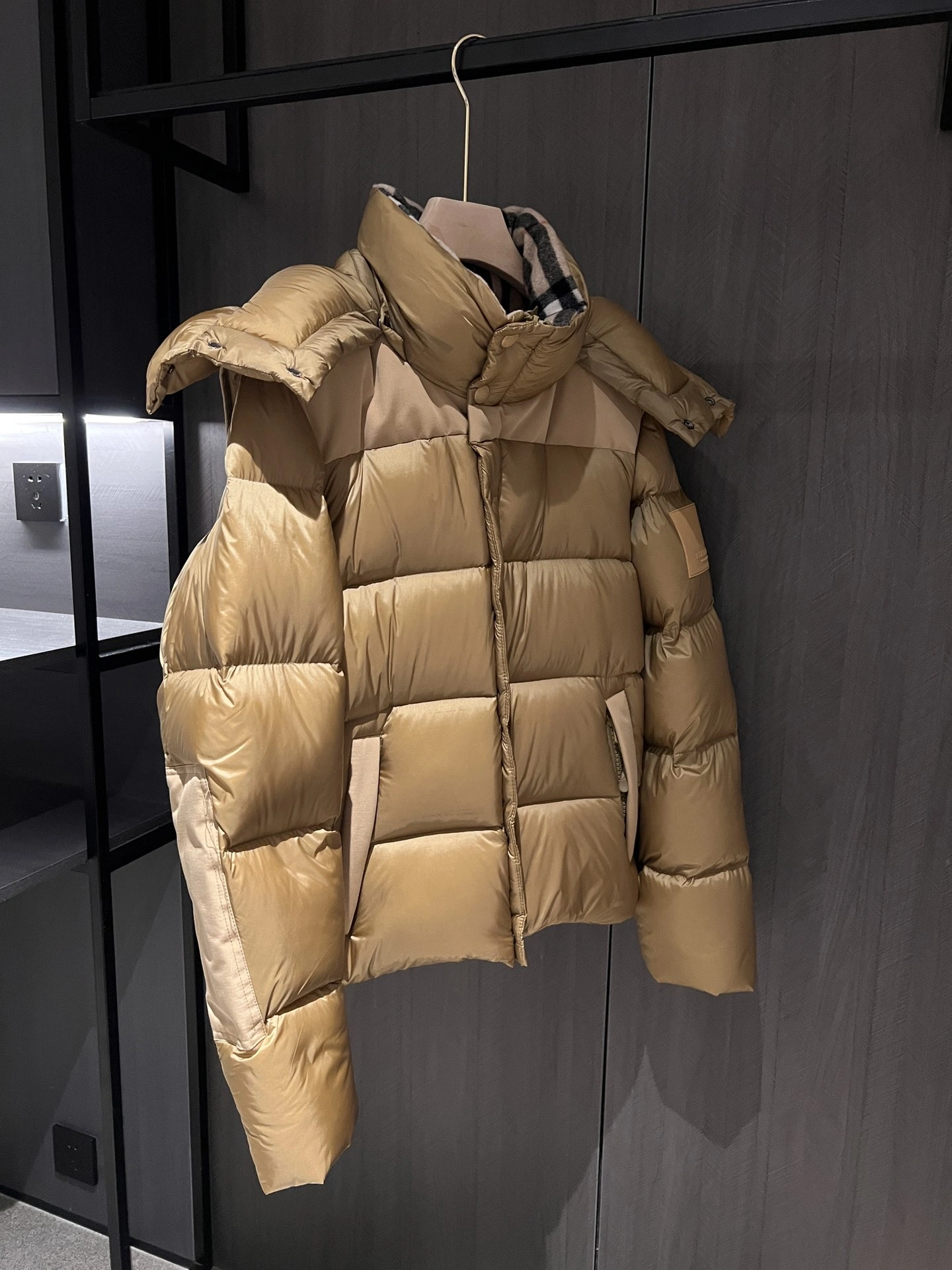 Functional Burberry Down Jackets 106169