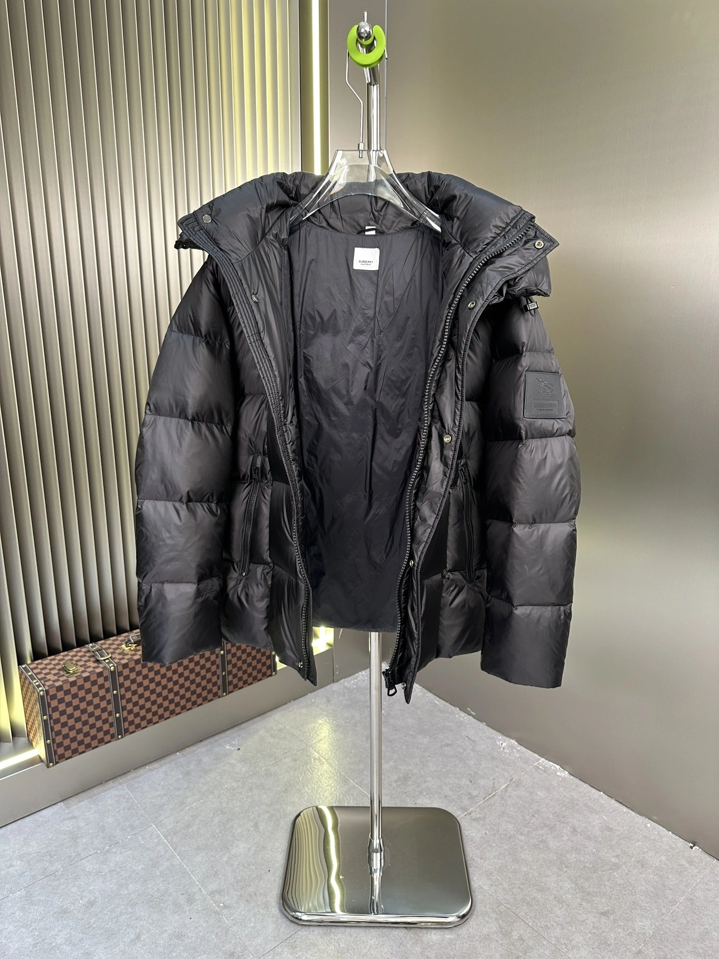 UrbanChic Burberry Down Jackets 106176