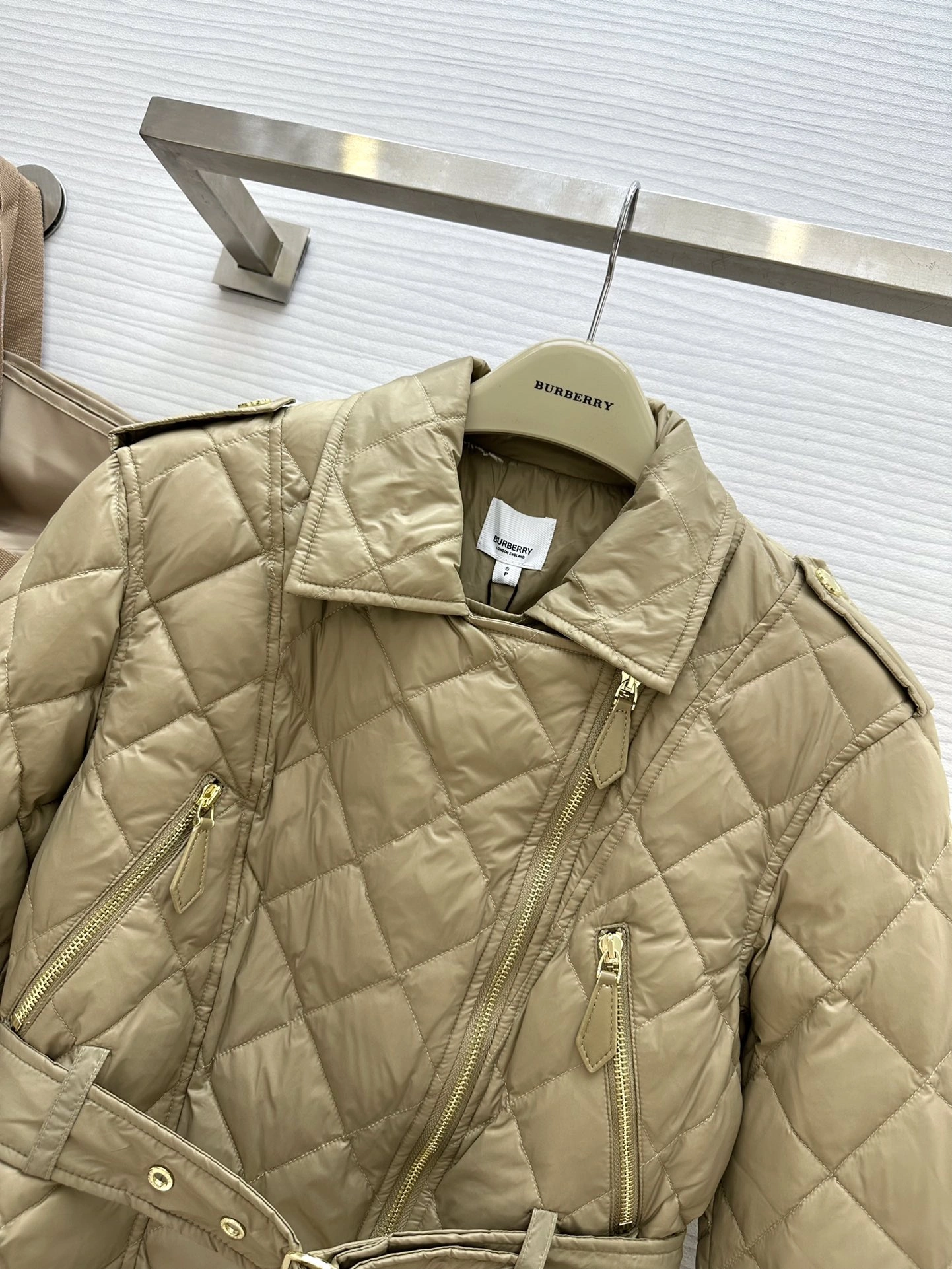 Youthful Burberry Down Jackets 106168