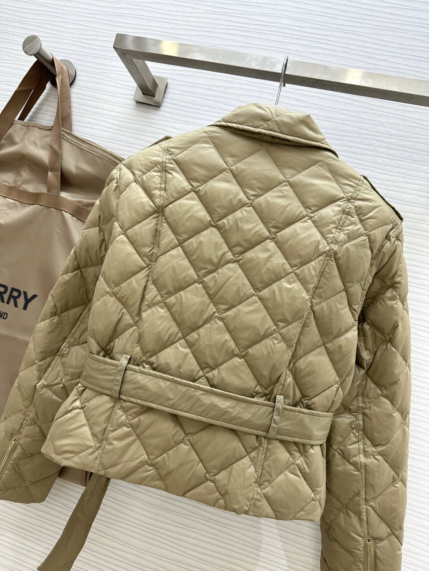 Youthful Burberry Down Jackets 106168