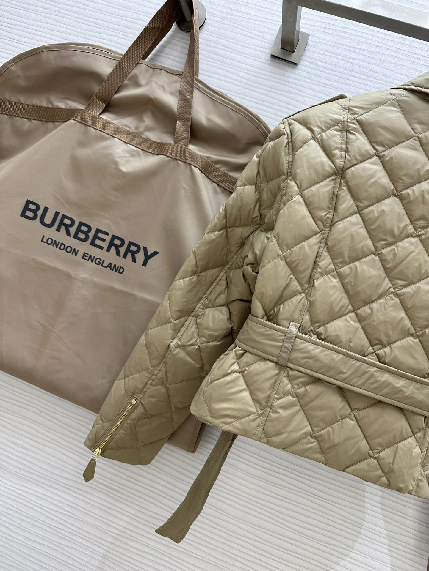 Youthful Burberry Down Jackets 106168