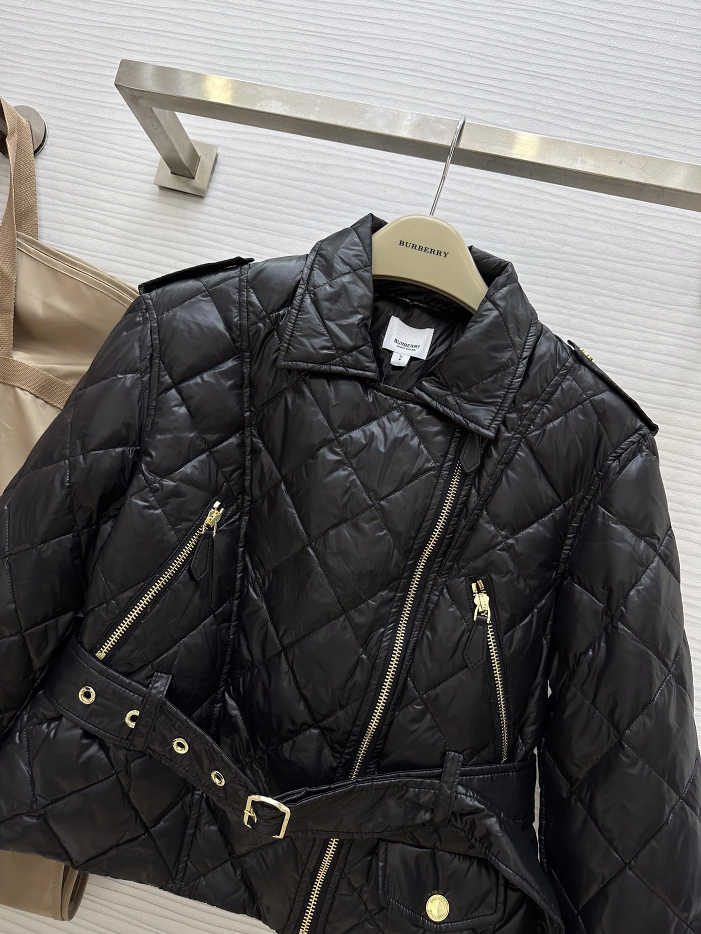 Lightweight Burberry Down Jackets 106165