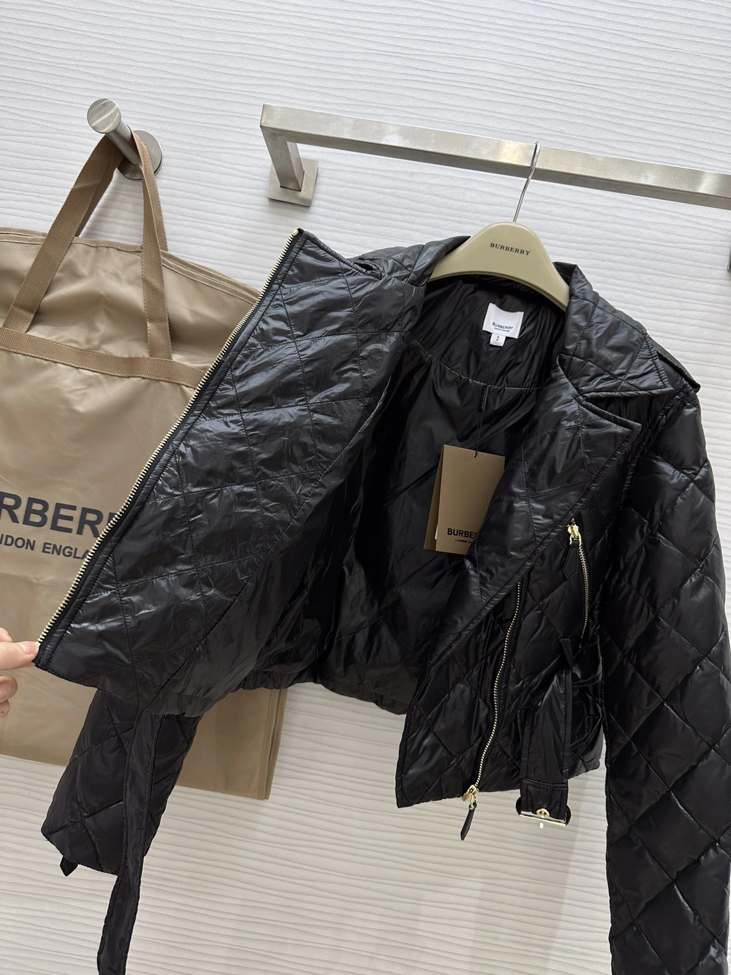 Lightweight Burberry Down Jackets 106165