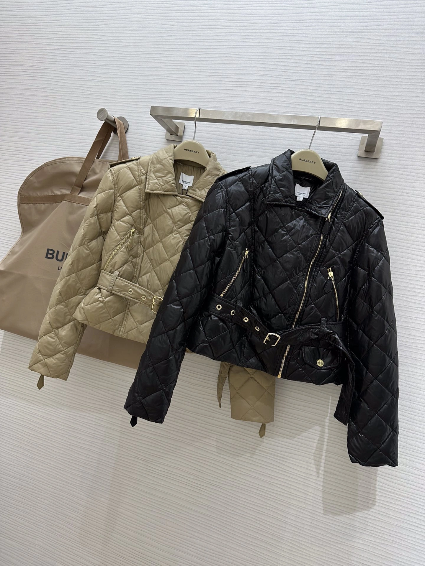 Lightweight Burberry Down Jackets 106165