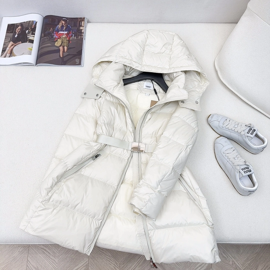 Burberry Down Jackets Sporty 106137
