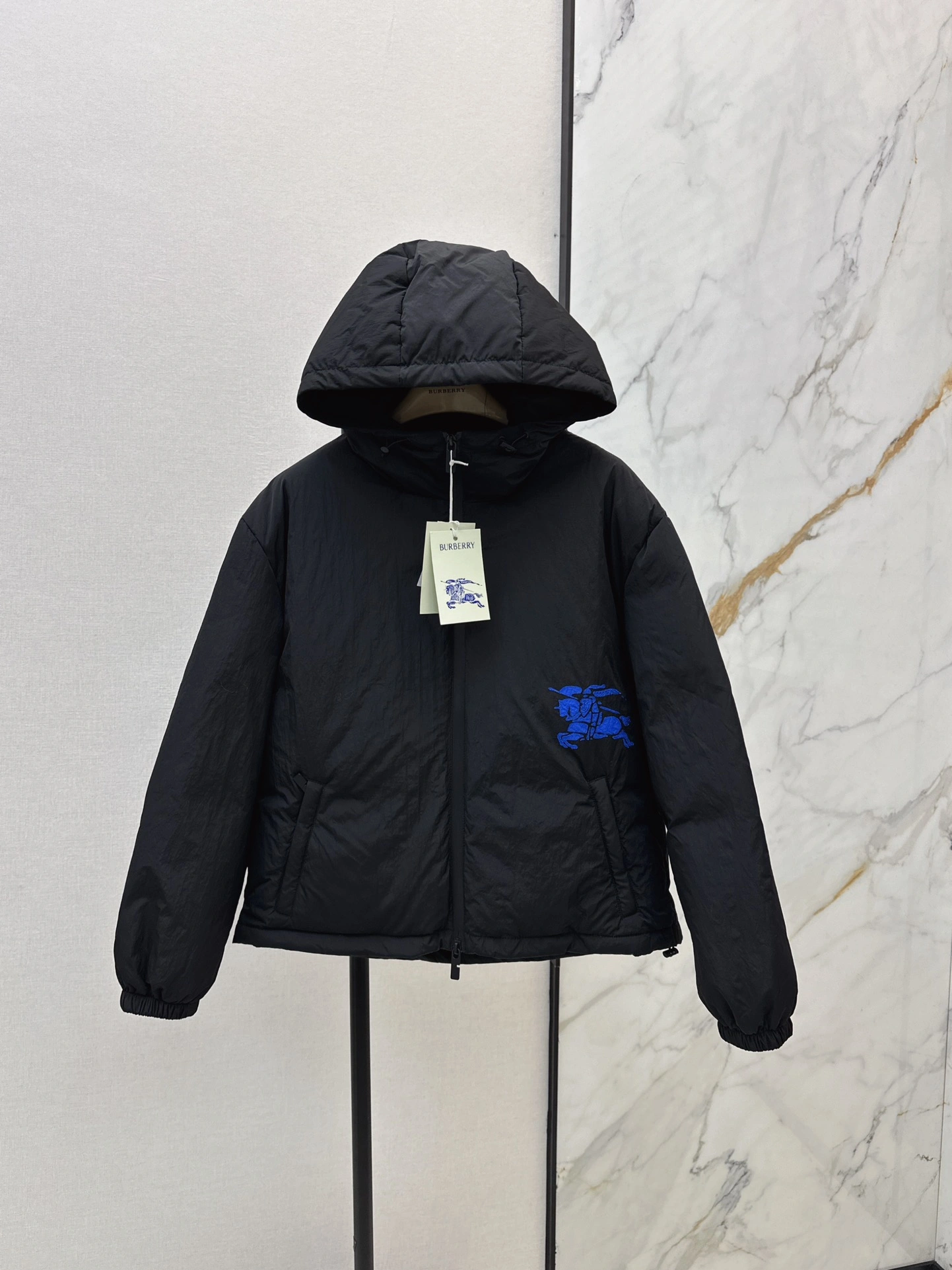 Classic Burberry Down Jackets 106141
