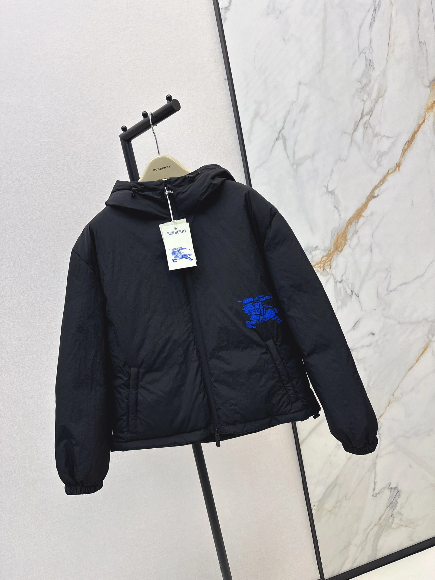 Classic Burberry Down Jackets 106141