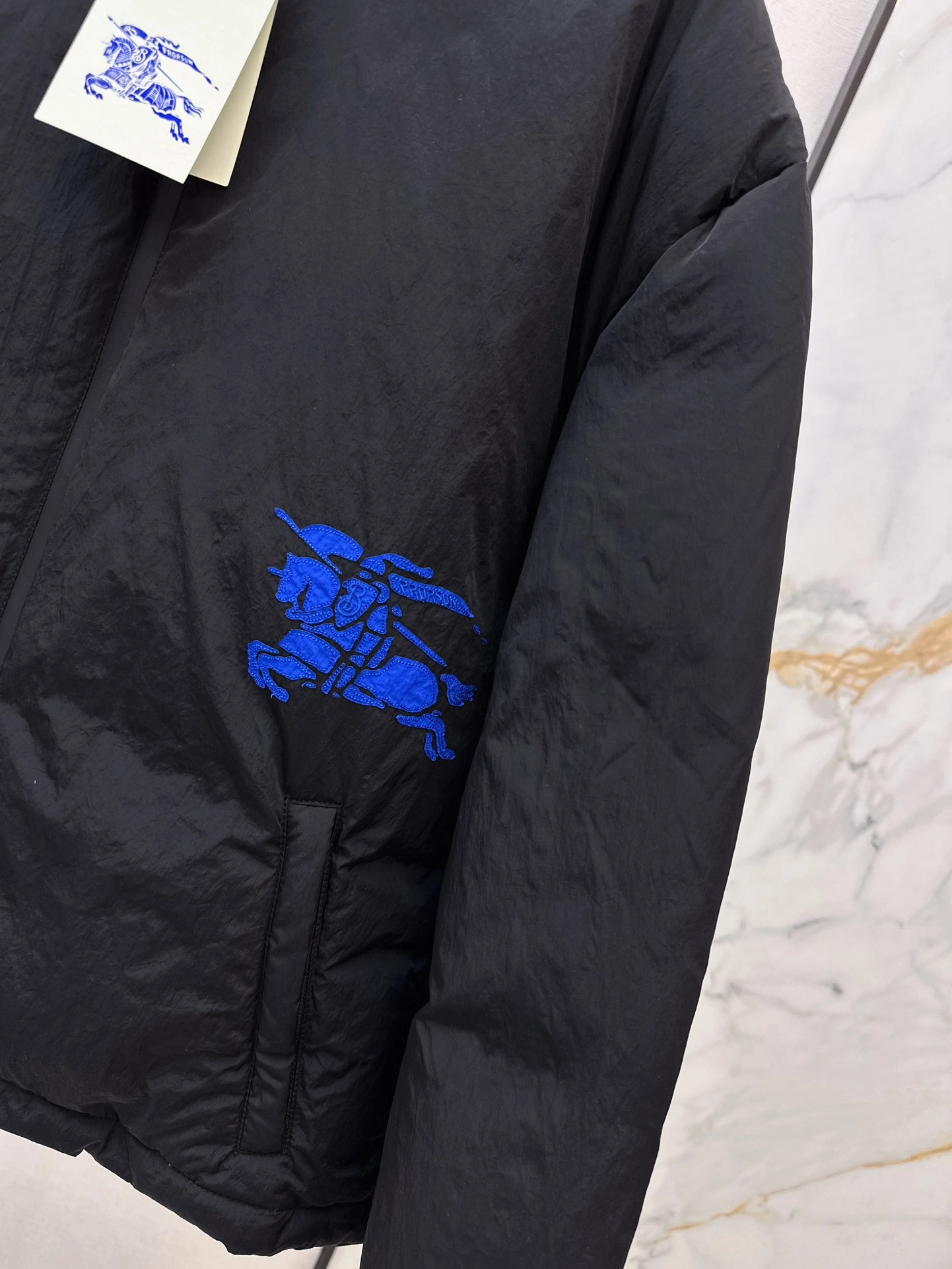 Classic Burberry Down Jackets 106141