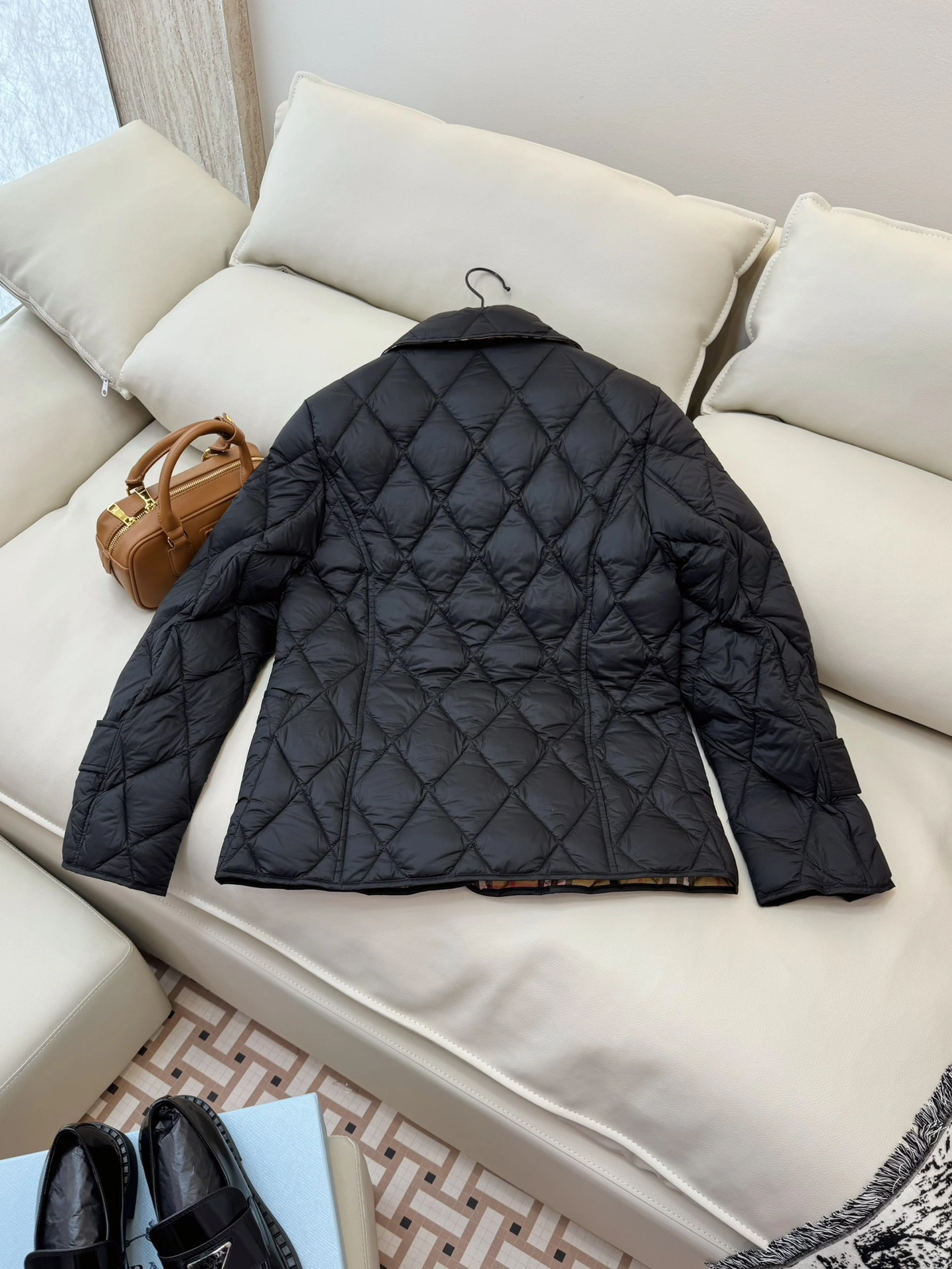 Flexible Burberry Down Jackets 106130