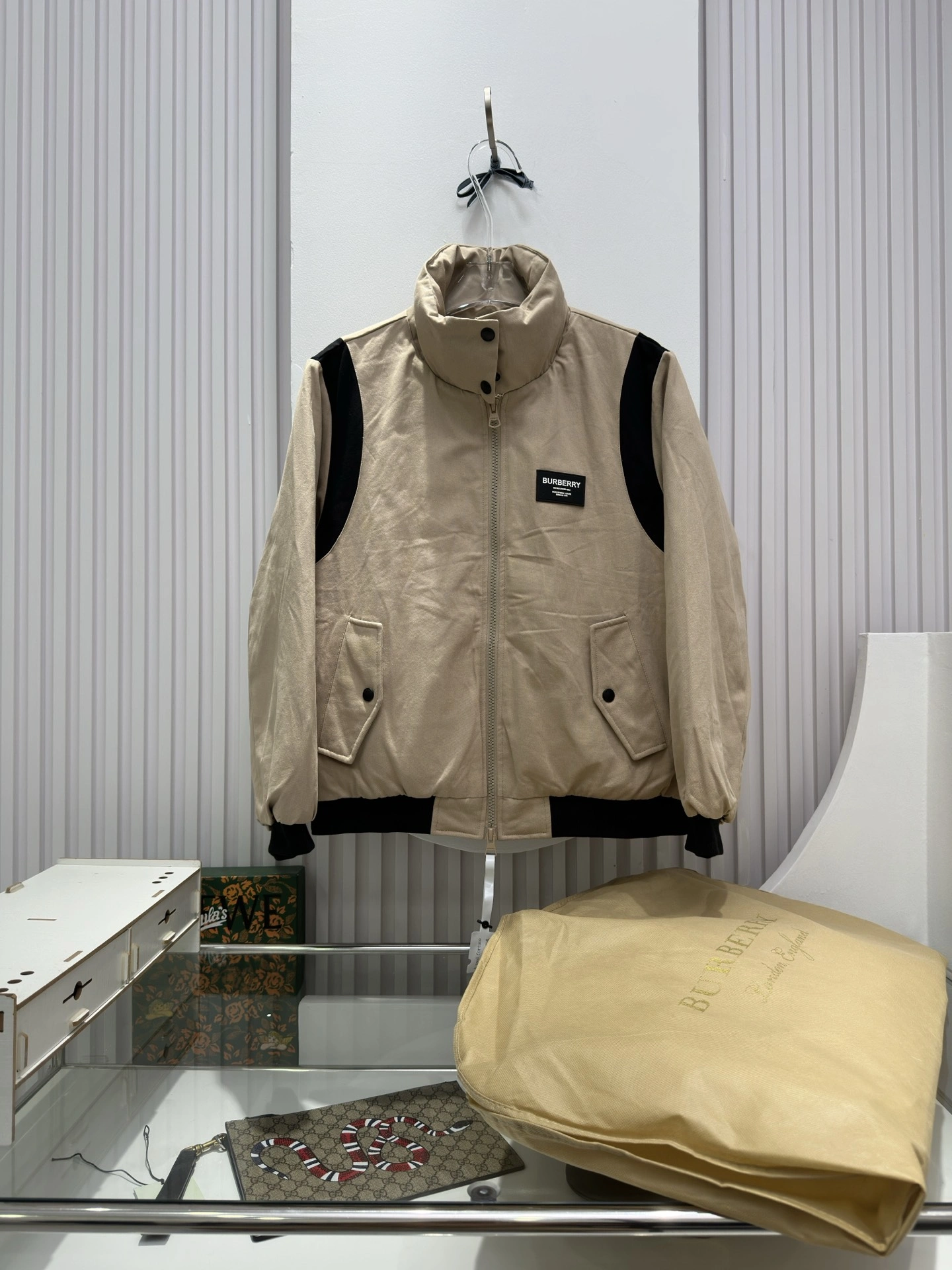 OnTrend Burberry Down Jackets 106112