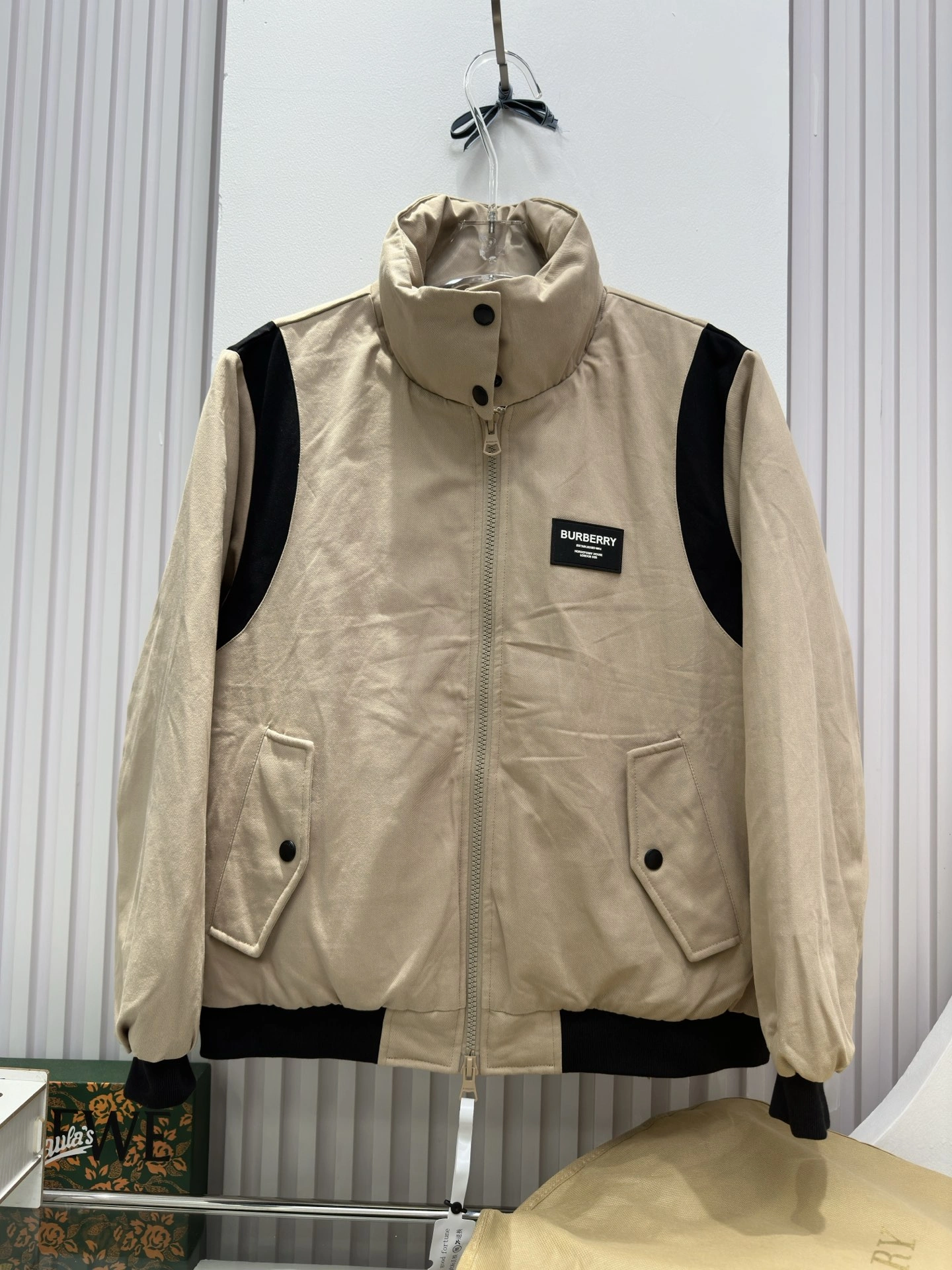 OnTrend Burberry Down Jackets 106112