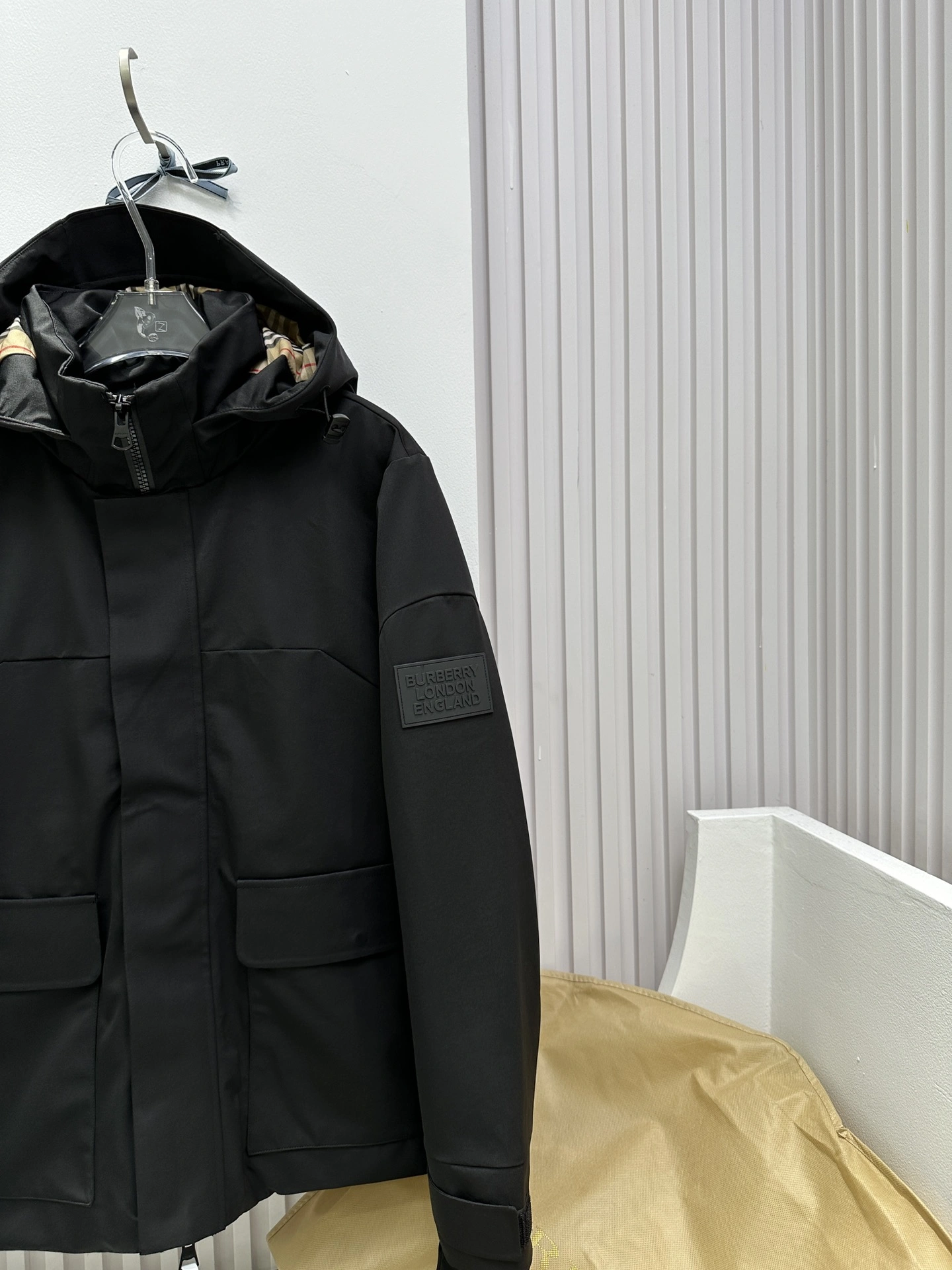 Bold Burberry Down Jackets 106159