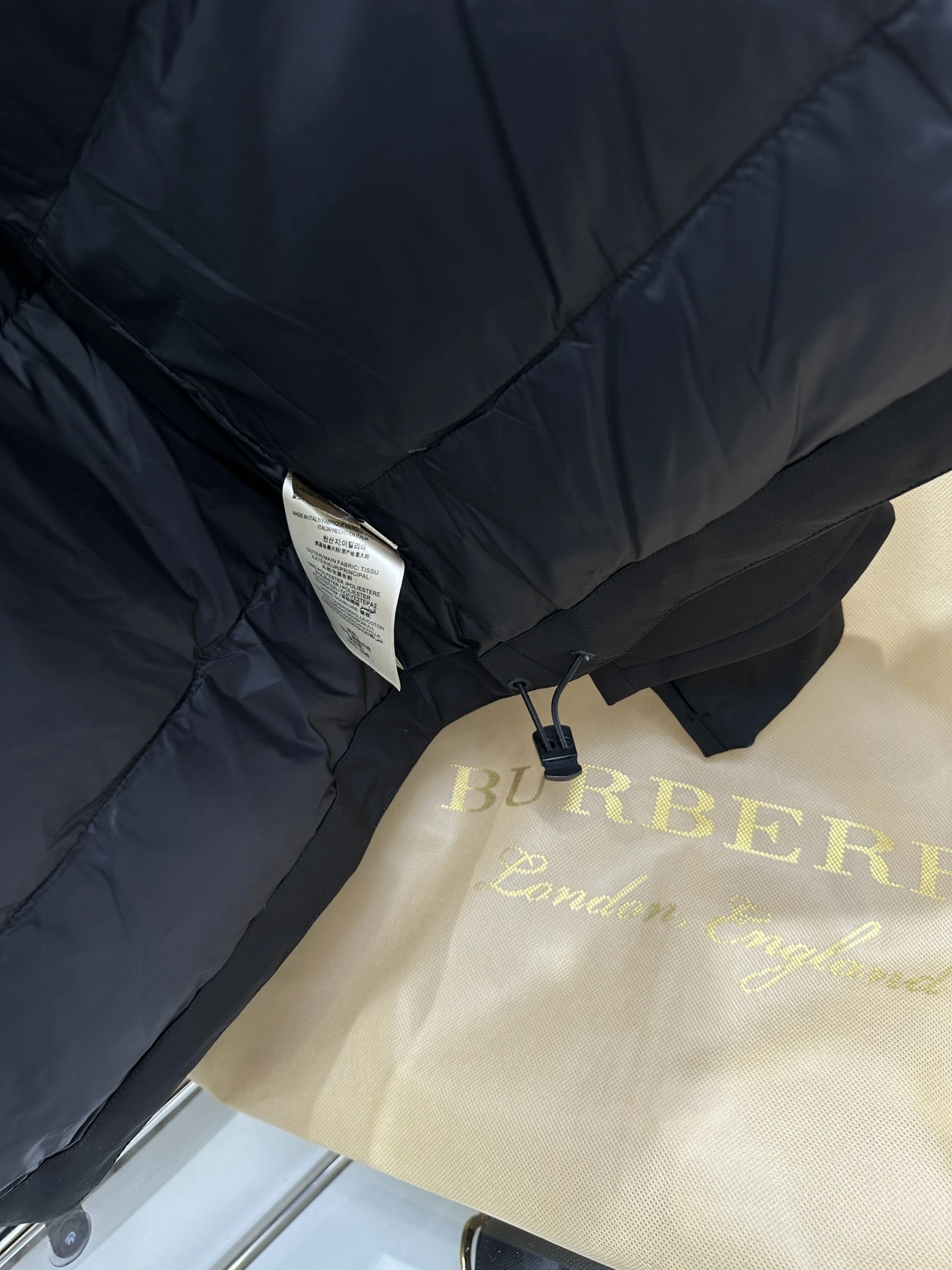 Bold Burberry Down Jackets 106159