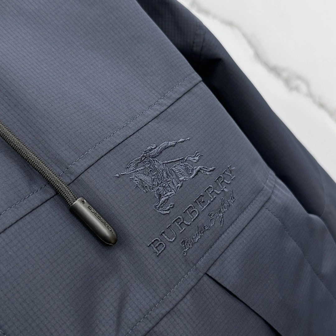 Soft Burberry Down Jackets 106153