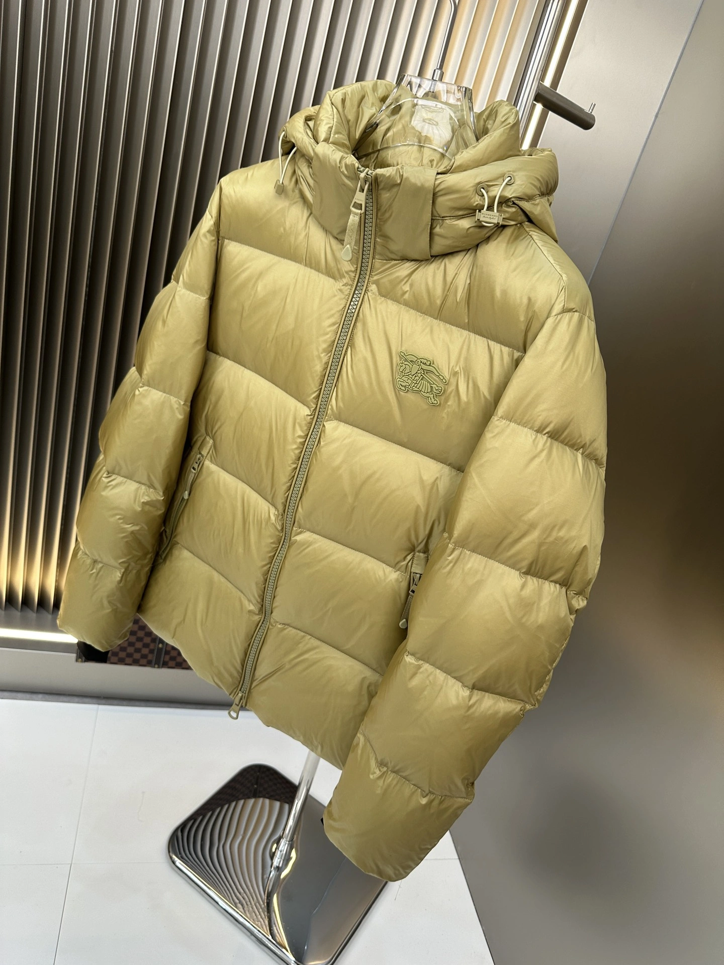 Burberry Down Jackets ComfortFit 106090