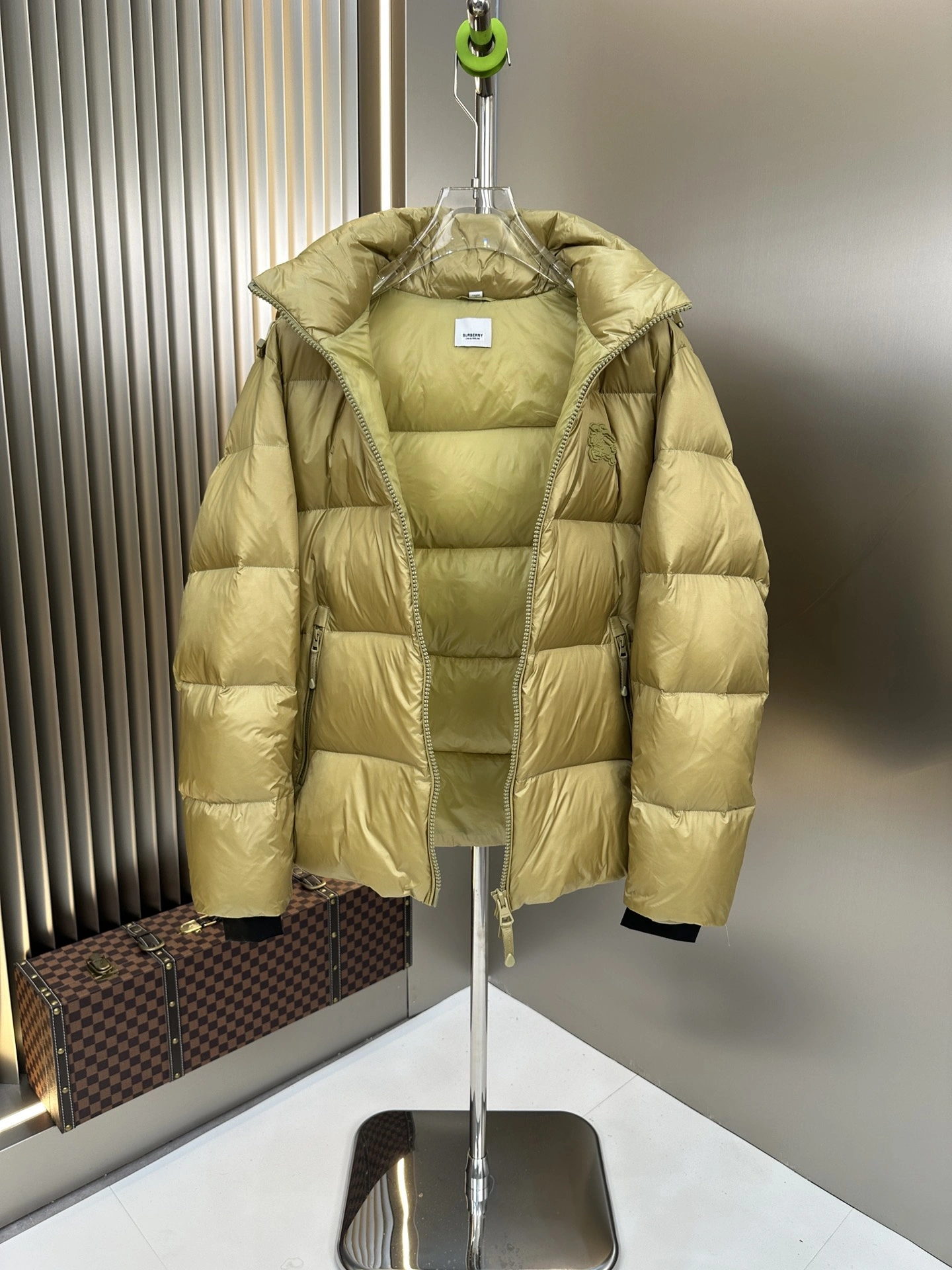 Burberry Down Jackets ComfortFit 106090