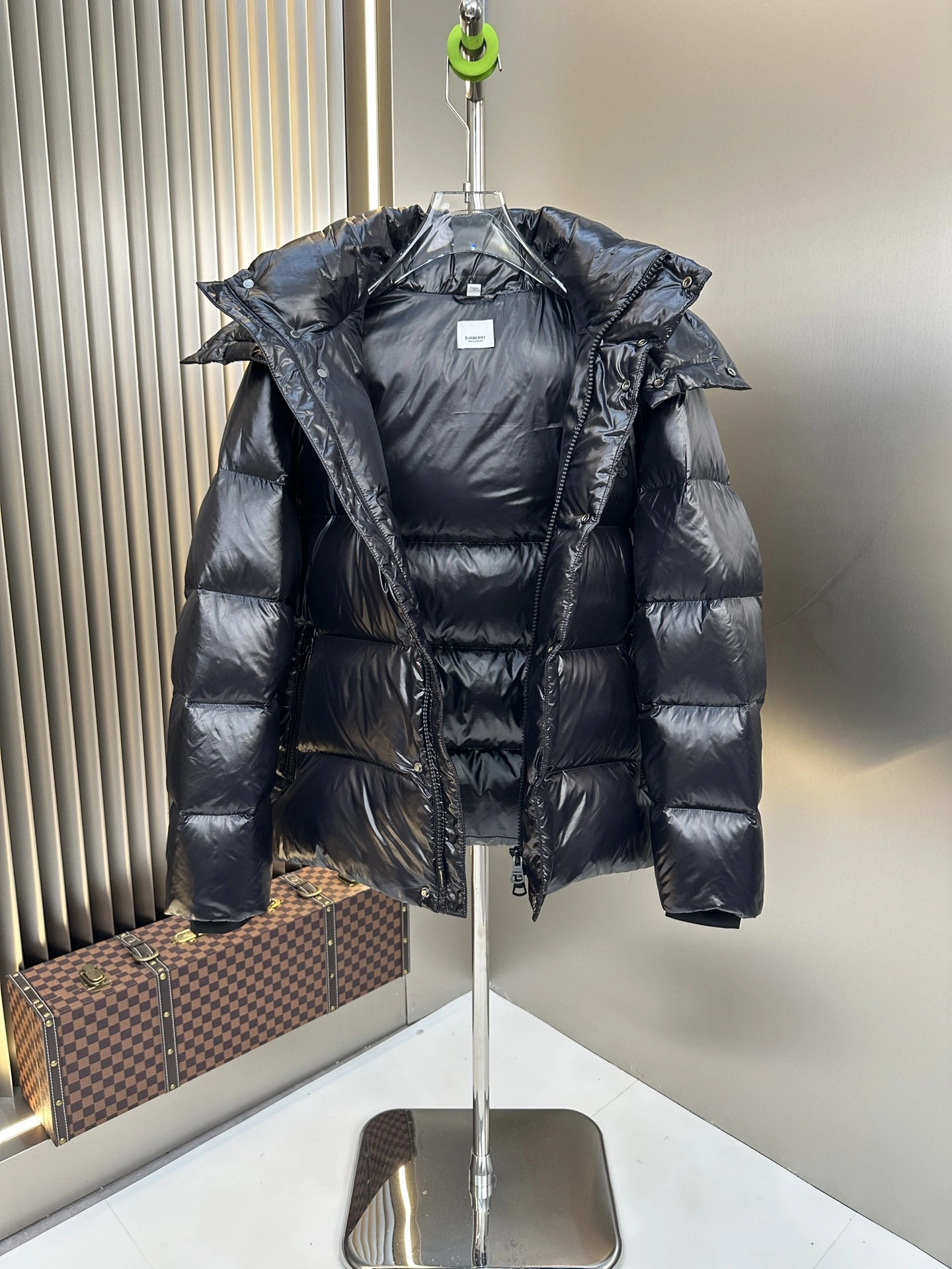 Tailored Burberry Down Jackets 106084
