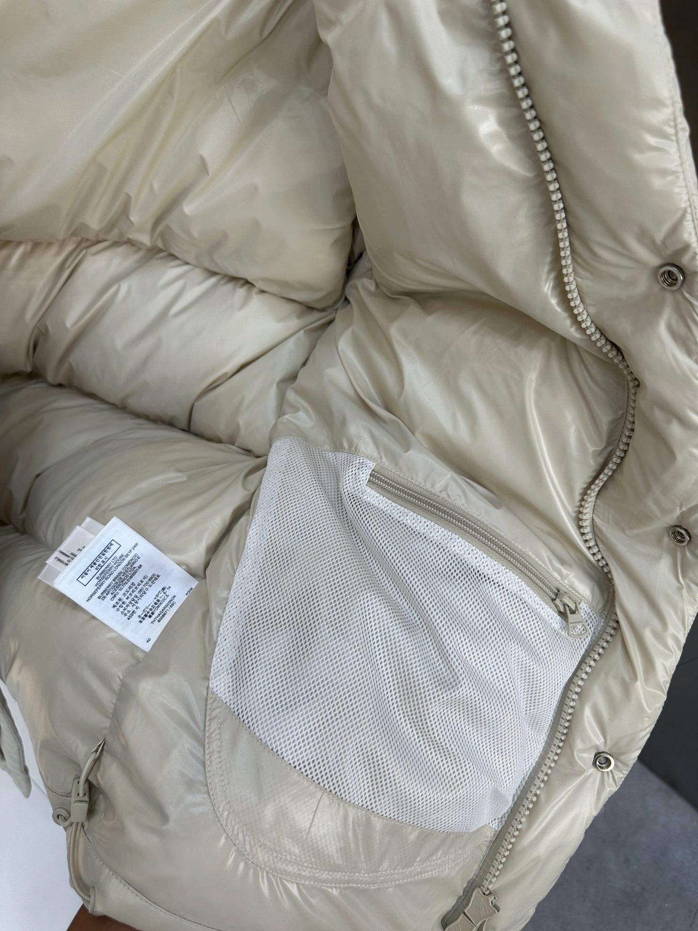 Casual Burberry Down Jackets 106083