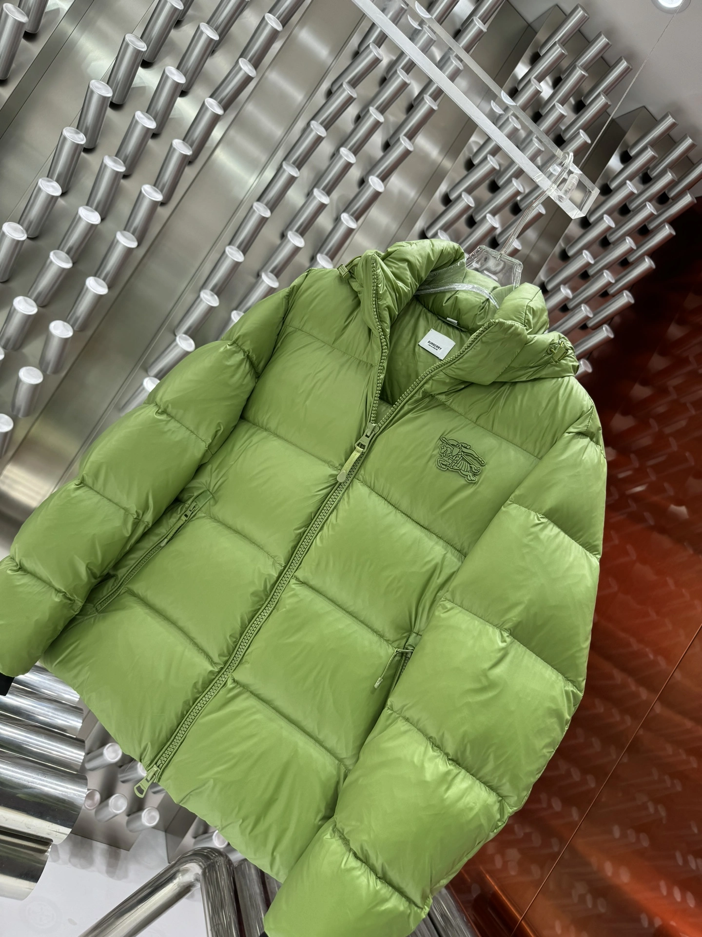 Sustainable Burberry Down Jackets 106122