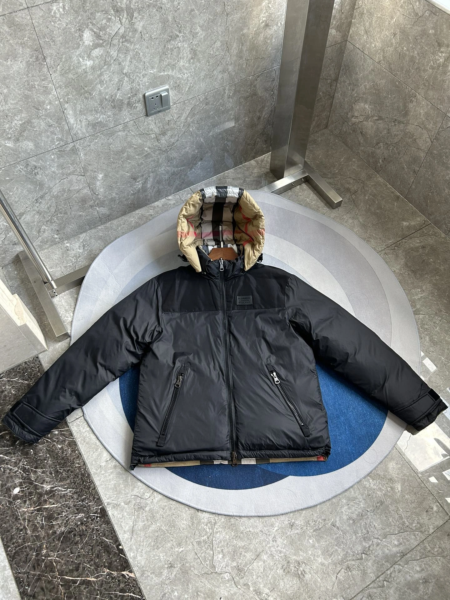 Burberry Down Jackets EyeCatching 106126