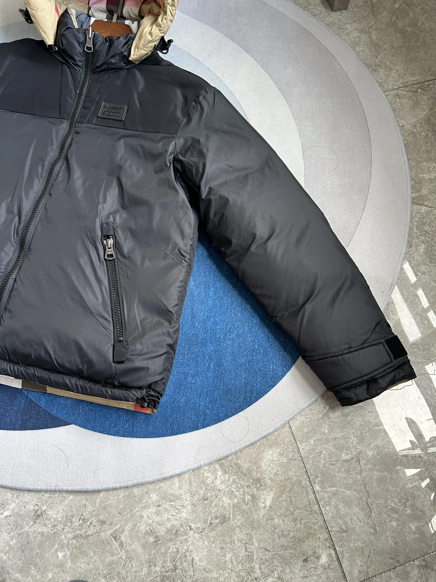 Burberry Down Jackets EyeCatching 106126
