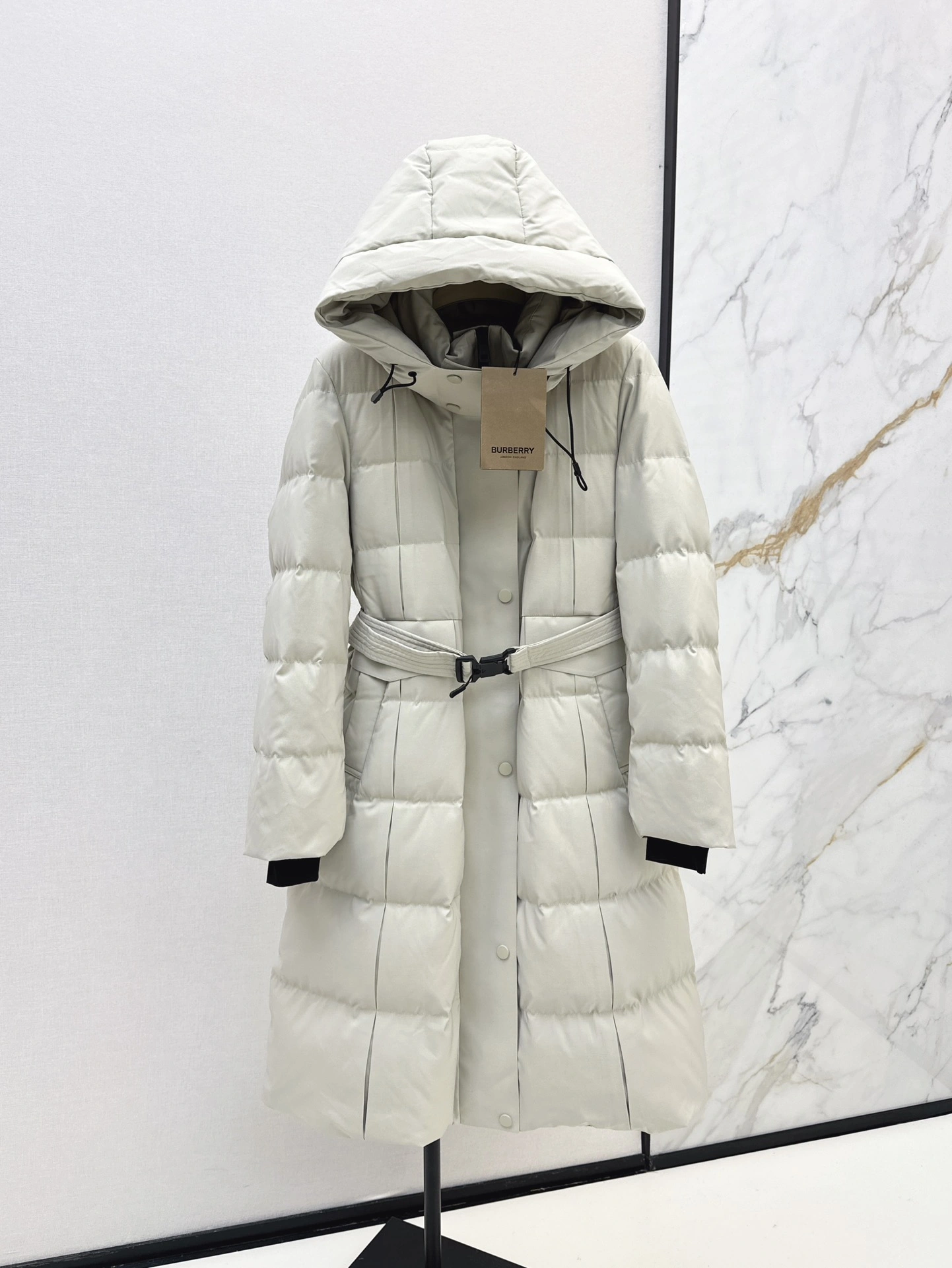 Versatile Burberry Down Jackets 106071