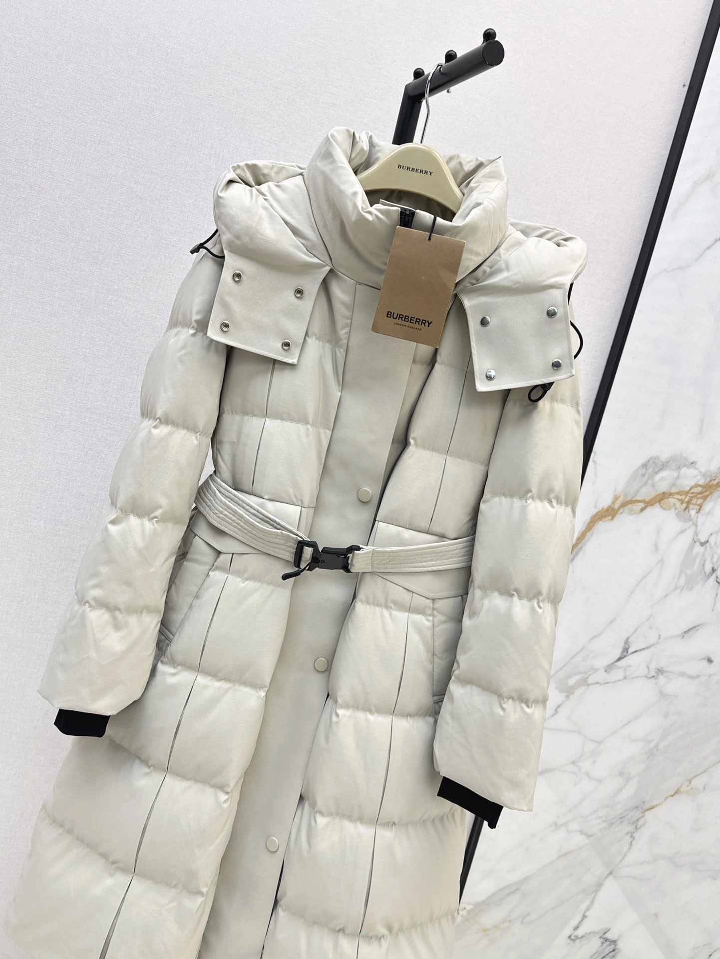 Versatile Burberry Down Jackets 106071