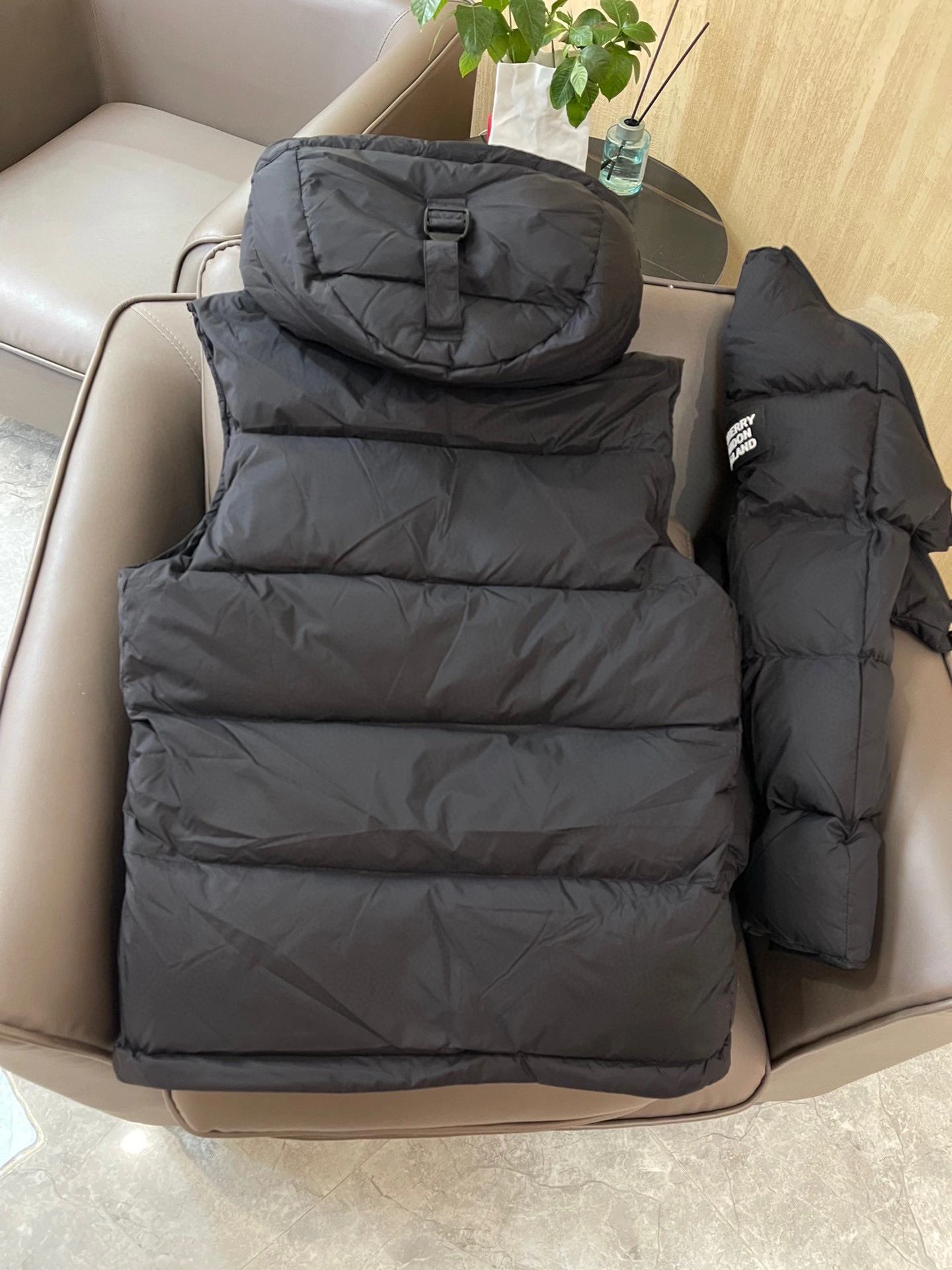 Effortless Burberry Down Jackets 99057