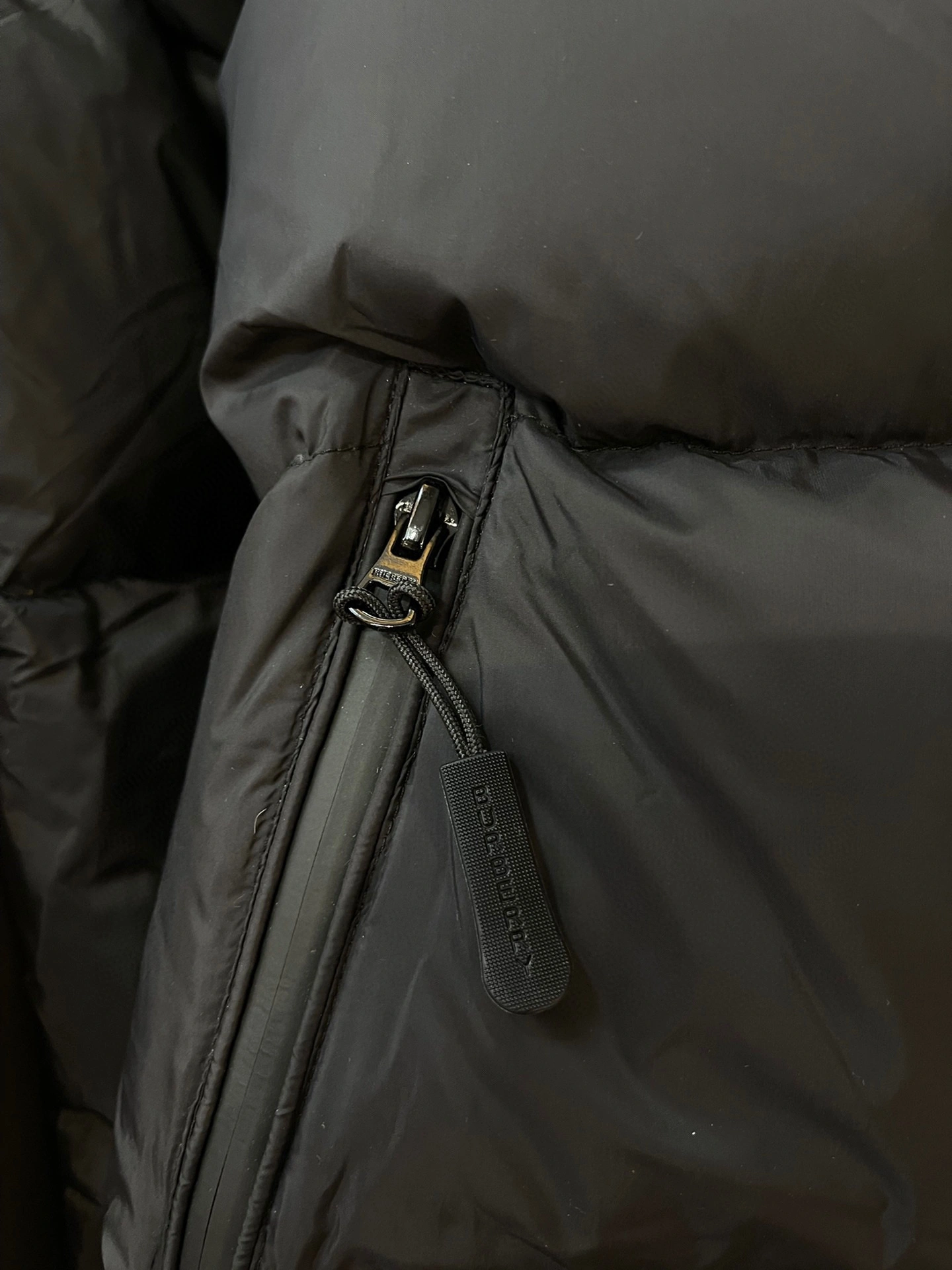Effortless Burberry Down Jackets 99057