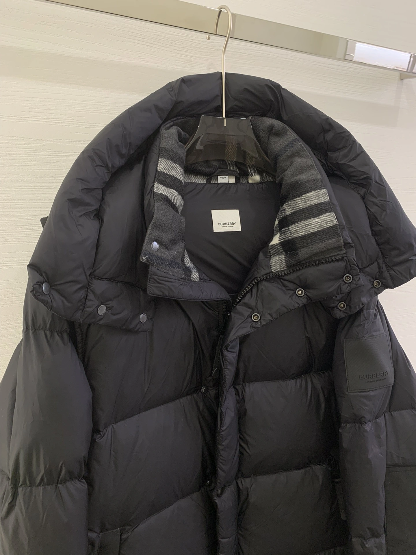 GoAnywhere Burberry Down Jackets 106065