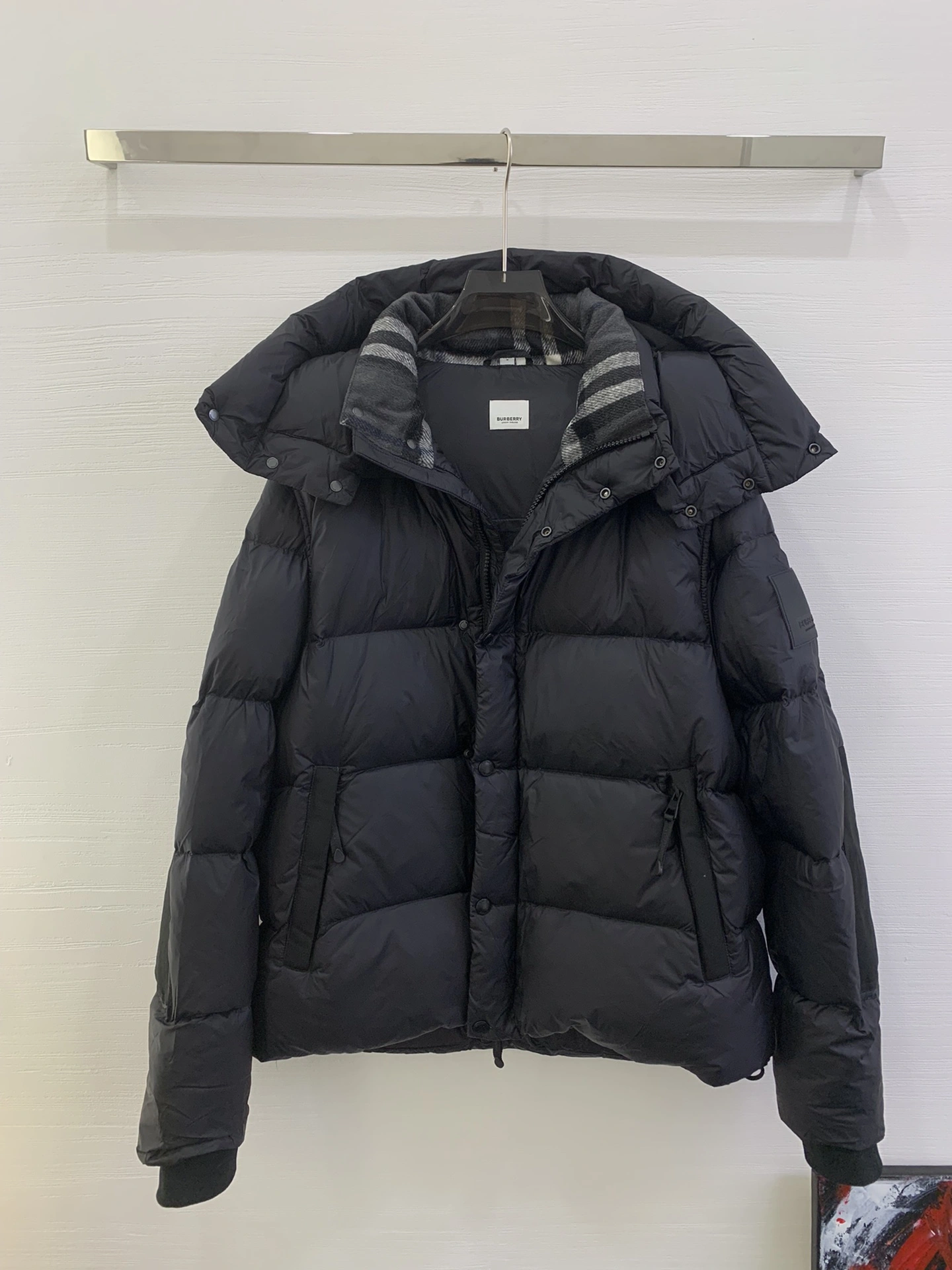 GoAnywhere Burberry Down Jackets 106065
