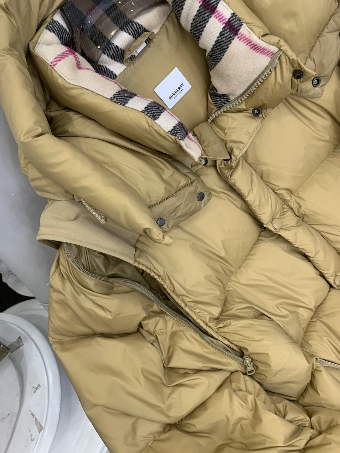 Burberry Down Jackets Vibrant 106064